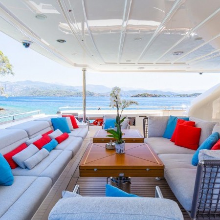 Thalyssa yacht deck lounge