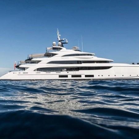 side view of Triumph superyacht