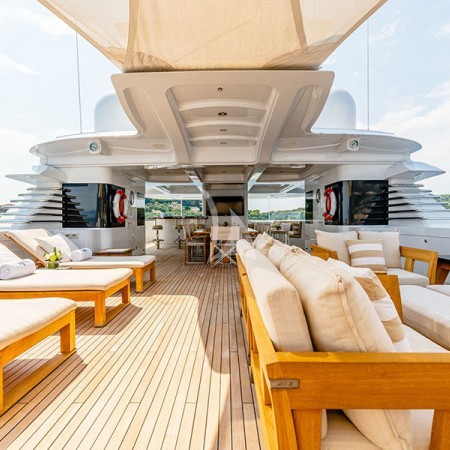 deck lounge area of Victoria del Mar
