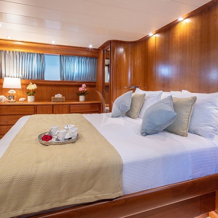 Vyno yacht double cabin