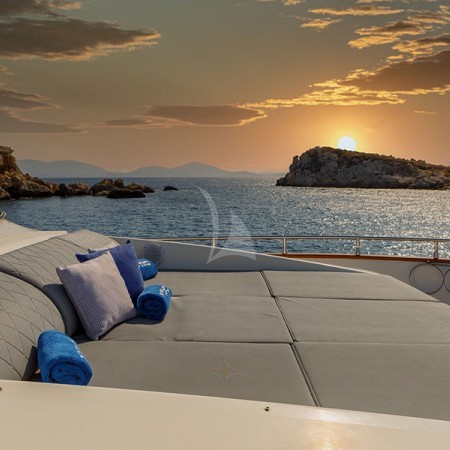 Vyno yacht Greece