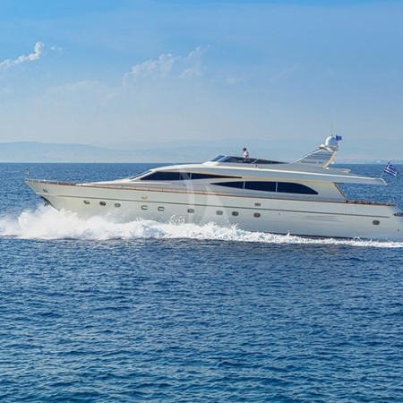 Vyno yacht for charter