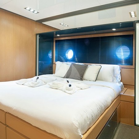 double cabin of Riva 86