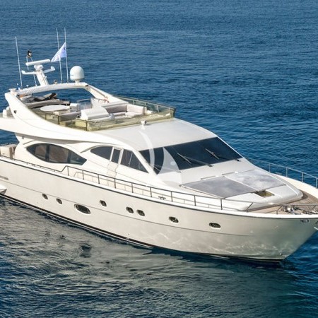Amor yacht charter
