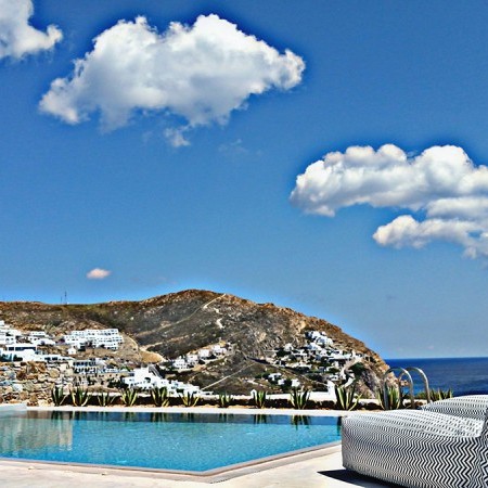pool at villa Elia retreat 4 in Mykonos