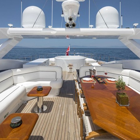 l'equinox yacht deck