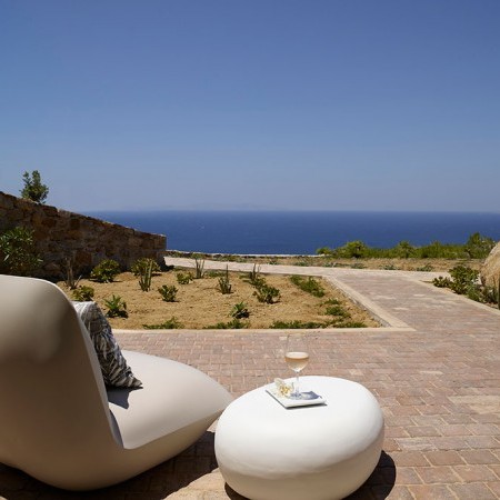 unlimited sea view from the villa's exterior