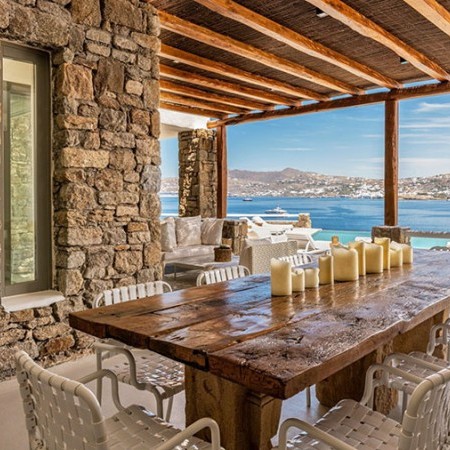 luxury villa in Mykonos