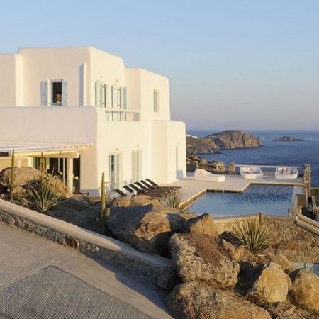 Naomi luxury villa in Mykonos