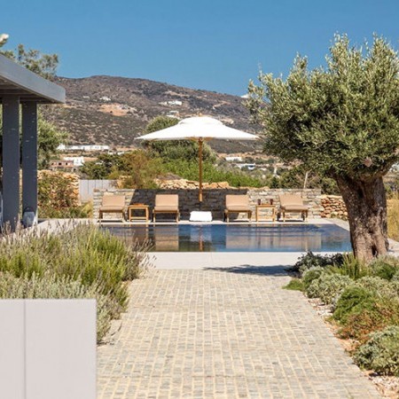 villa for rent in Paros Greece