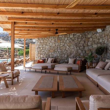 outdoor sitting and lounging area