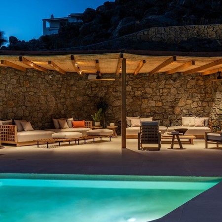 8 bedroom villa for rent in Psarou Mykonos