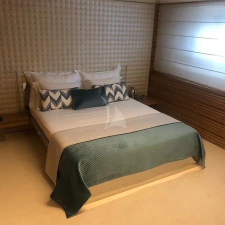 mabrouk yacht cabin