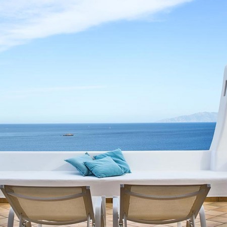balcony with seaview at villa Aretusa