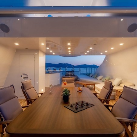 O'Mathilde superyacht deck dining