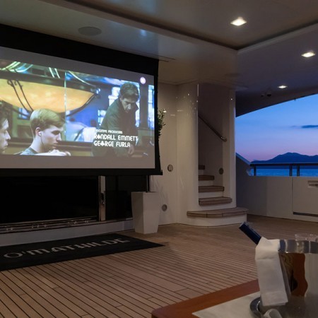 deck cinema