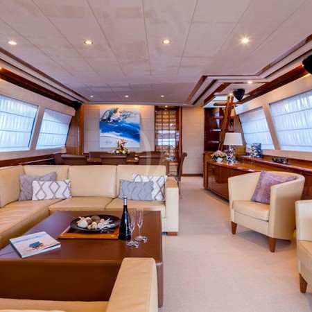 piola yacht interior
