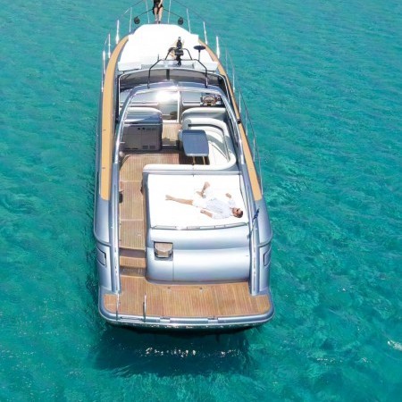 Princess V55 yacht Mykonos