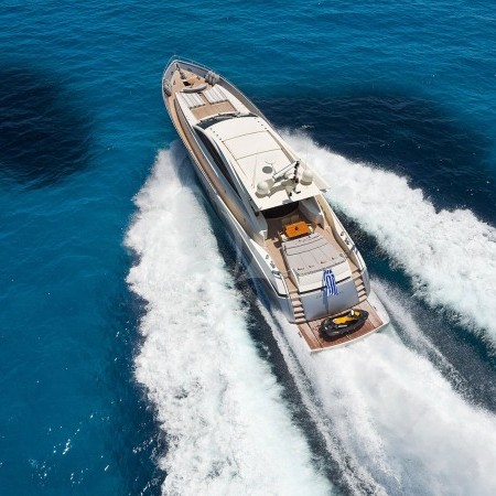 luxury yachting Greece