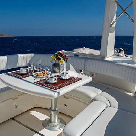 venali yacht charter