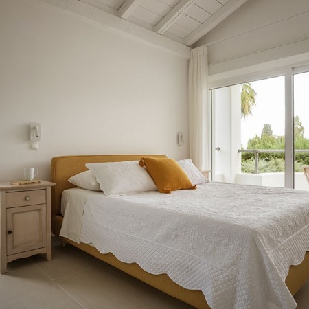 double bedroom for 2 villa's guests