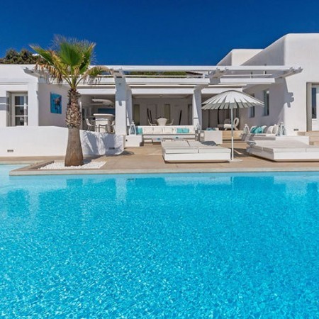 Mykonos luxury villa Waltz