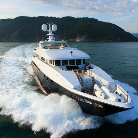 Zaliv III yachting