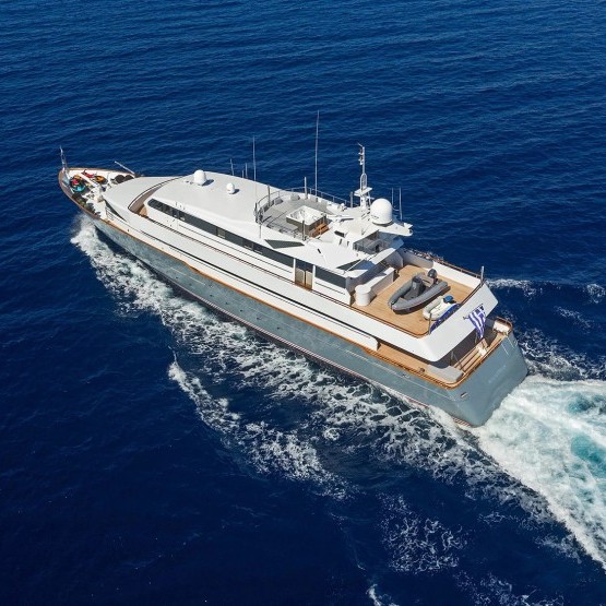 Bella Stella yacht aerial view