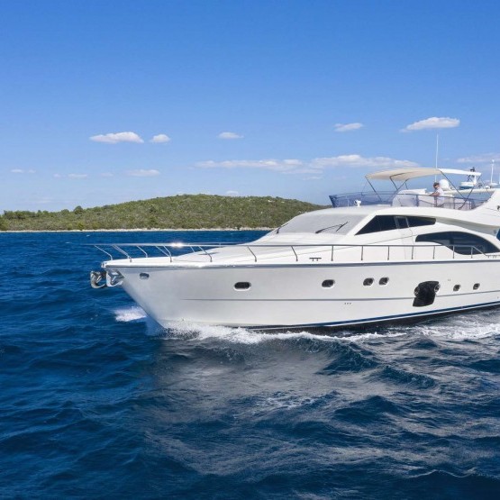 DOMINIQUE | Ferretti 69' Yacht Charter