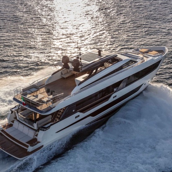 H&CO Yacht Charter | 30.1m Ferretti