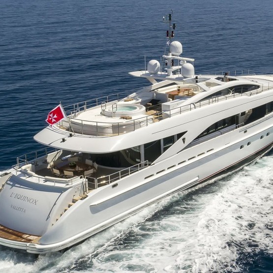 L'Equinox yacht charter