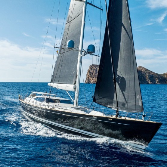 lady M sailing yacht