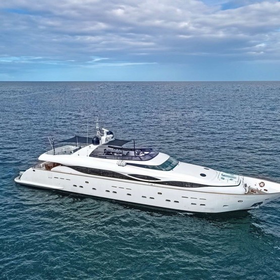 Liva yacht charter - 38.65m Maiora