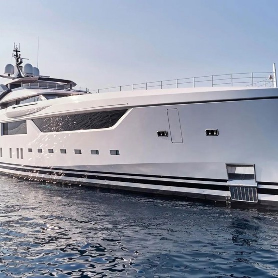 O'rea superyacht charter