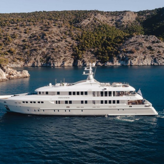 O'Ceanos yacht charter