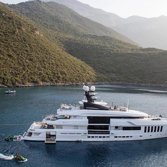 Ouranos yacht charter