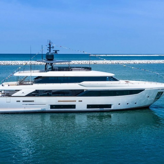 Penelope yacht charter