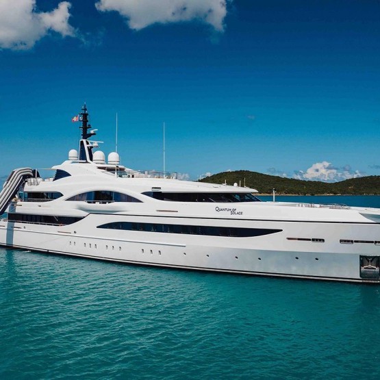 quantum of solace yacht