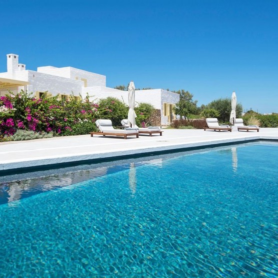 Sandy Beach House for rent in Paros