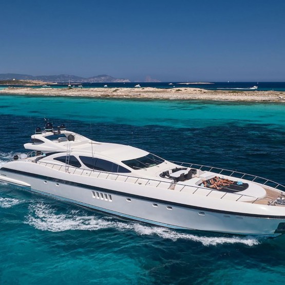 Shane - Mangusta yacht charter