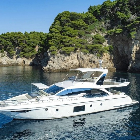 TAMARA II Yacht Charter | 21m Azimut 66 