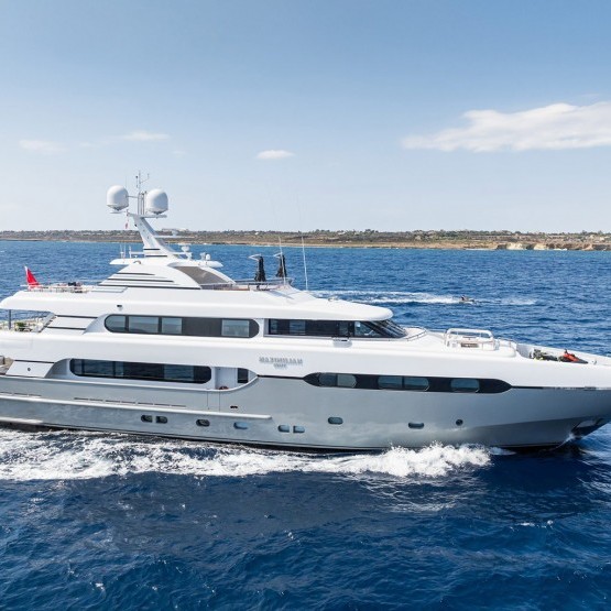 maximilian mmiv yacht charter