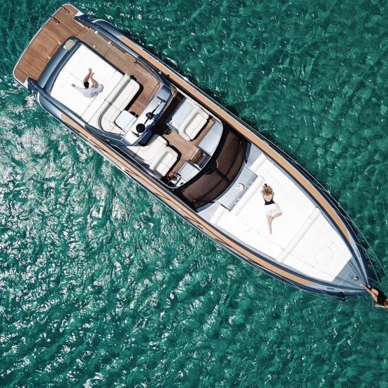 PRINCESS V55' | Mykonos Yacht for Charter